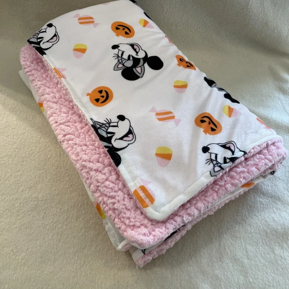 Disney Baby MINNIE MOUSE  w/Candy Pieces Halloween Pumpkin Baby Blanket 30x40